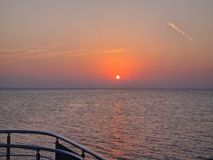 Sonnenuntergang im roten Meer